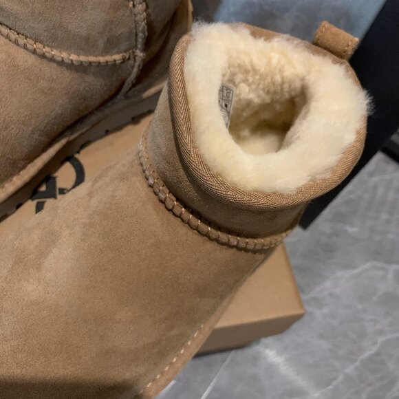 UGG Tazz Slipper SAND NWOT - Picture 3 of 4